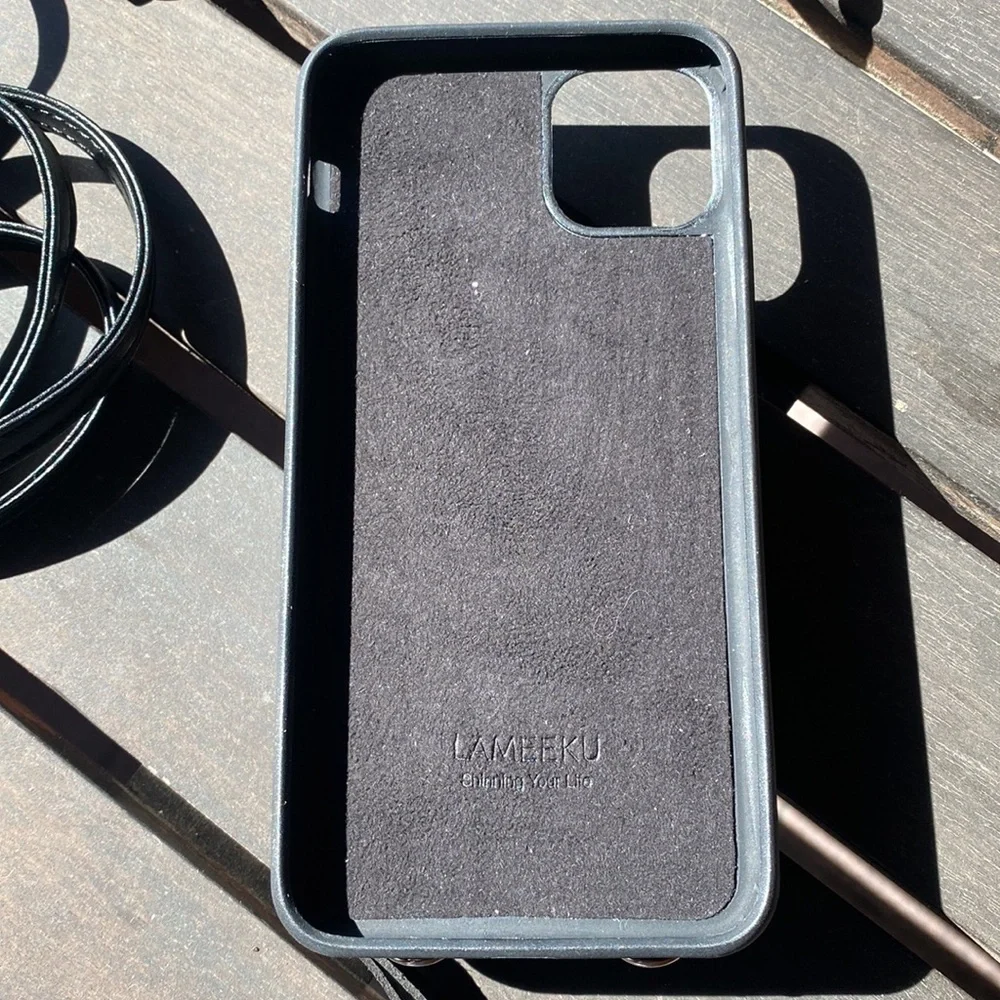 Lameeku black quilted leather iPhone 6S Plus case